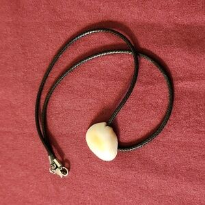 Short Shell Necklace